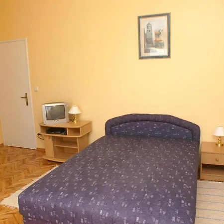 Studio 4172d